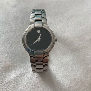 Authentic Movado Stainless Steel Museum Dial Ladies Wtach